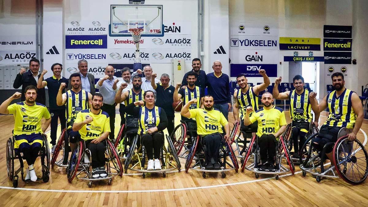 Feder Fenerbahçe Göksel Çelik, yarı final serisinde 1-0 öne geçti