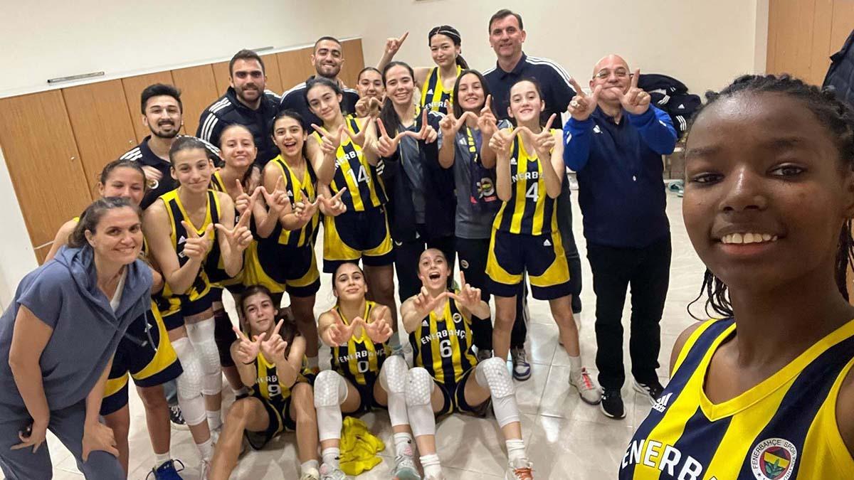 Fenerbahçeli İş Adamları Derneği İstanbul Yıldızları Basketbol 26-44 Fenerbahçe (U14 Türkiye Şampiyonası)