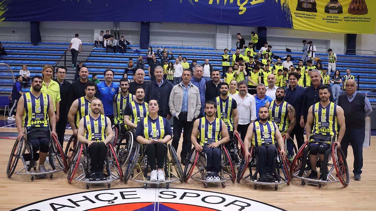 Köln  Derneği Avrupa Şampiyonu Fenerbahçe Göksel Çelik ligde adını finale yazdırdı