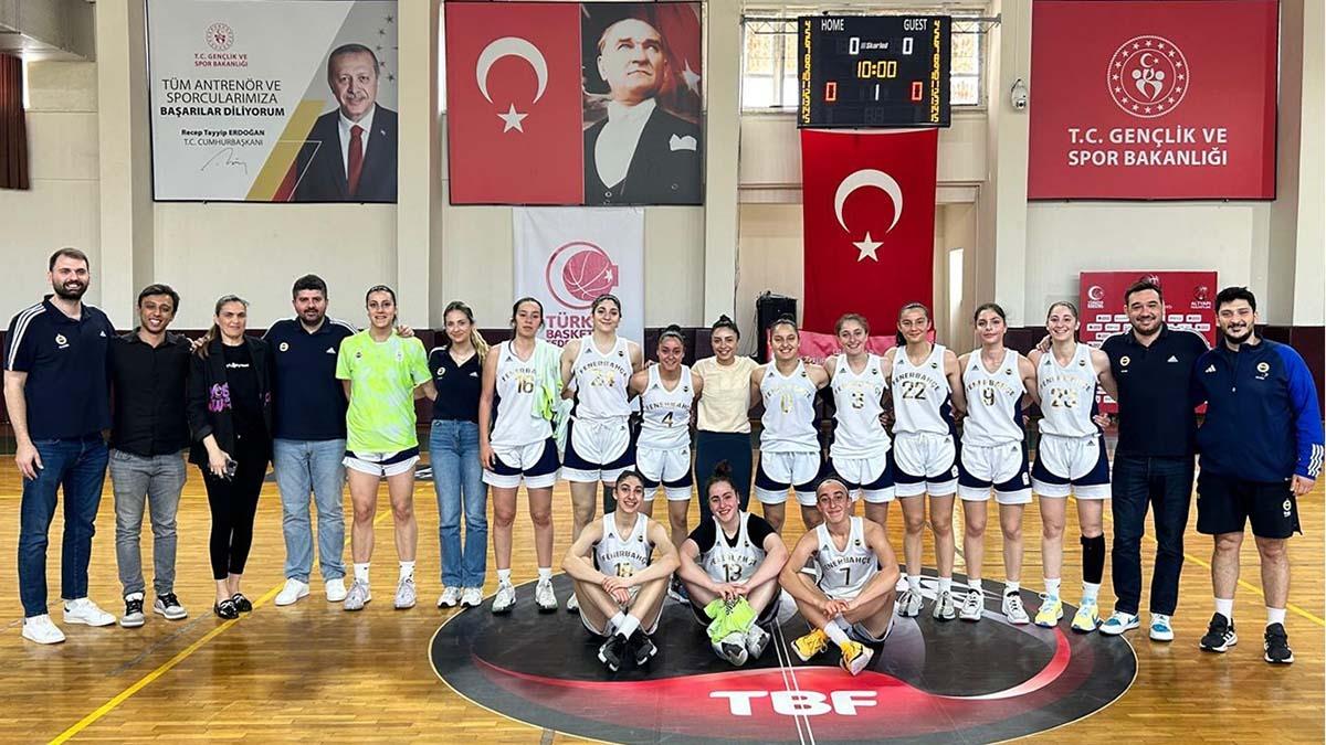 Fenerbahçe Gönüllüleri Derneği Fenerbahçe 72-39 Beşiktaş (U18 Kızlar Türkiye Şampiyonası)