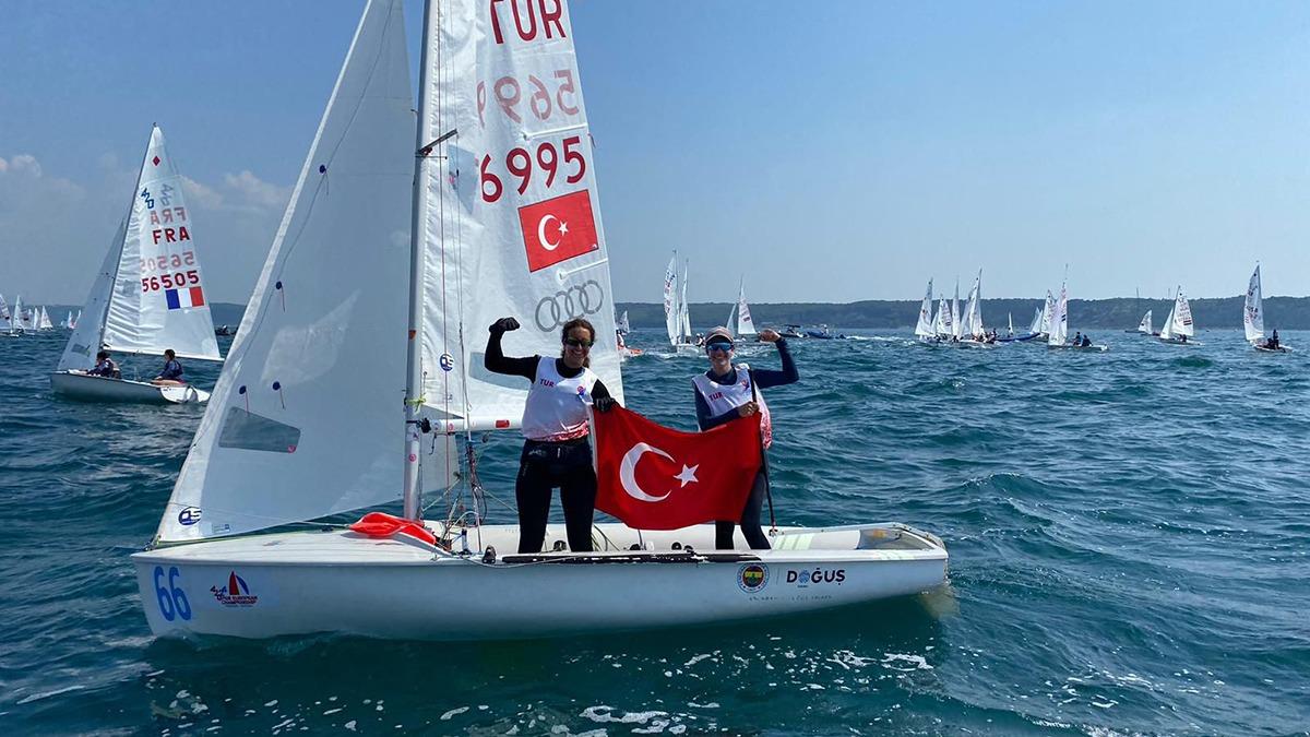 Köln  Derneği Milli yelkencilerimiz Ece Aksoy ve Elif Kayacık, Avrupa üçüncüsü oldular