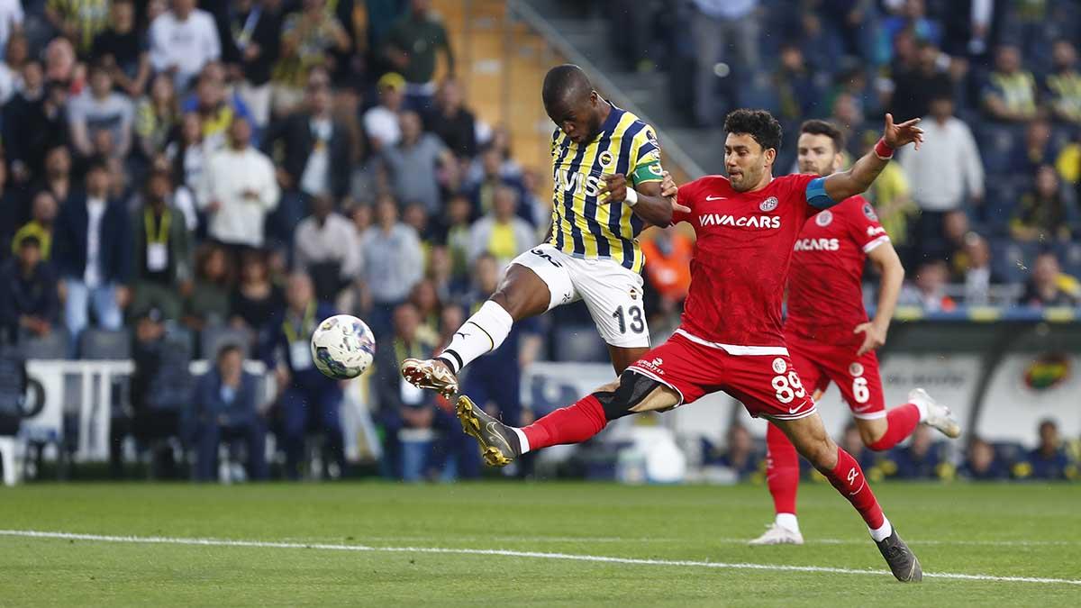 Köln  Derneği Fenerbahçe 2-0 Fraport TAV Antalyaspor